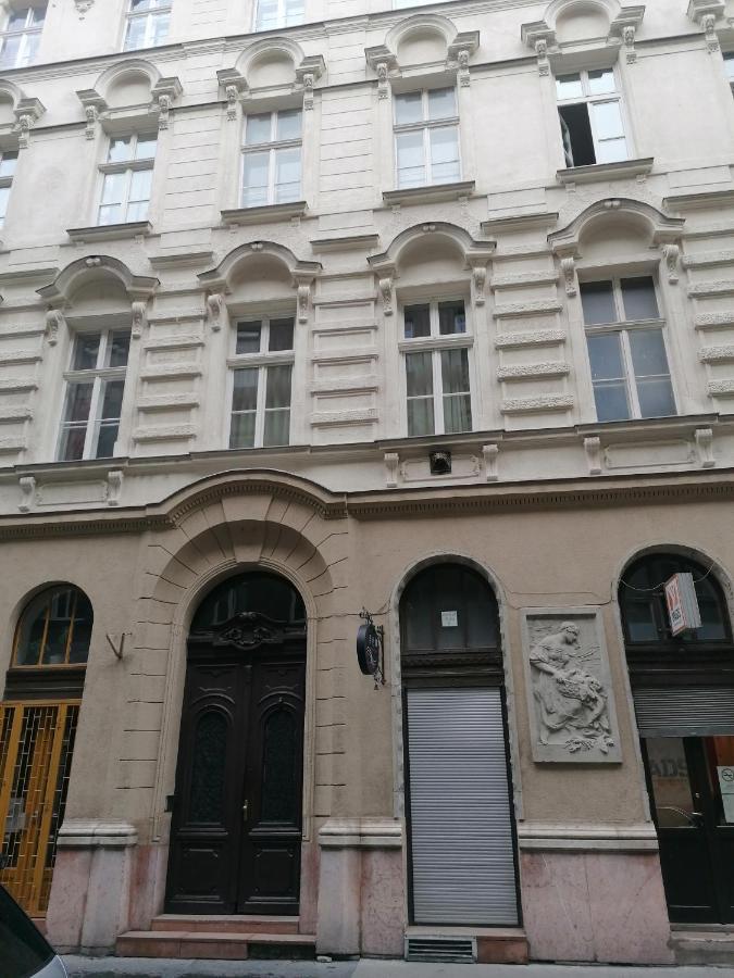 Erkel Rooftop Suites Budapest Exterior photo